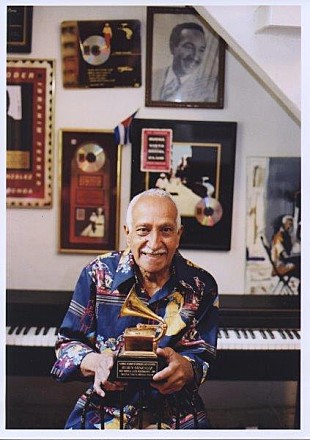 「『ブエナ・ビスタ・ソシアル・クラブ★アディオス』ルベーン・ゴンサレス演奏シーン解禁、「最後の音は墓の中で弾くよ」」