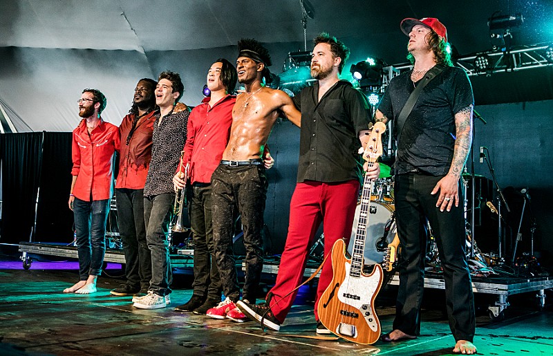 「コン・ブリオ、2ndアルバム『Explorer』から「Too Lit 2 Quit」MV公開」1枚目/2