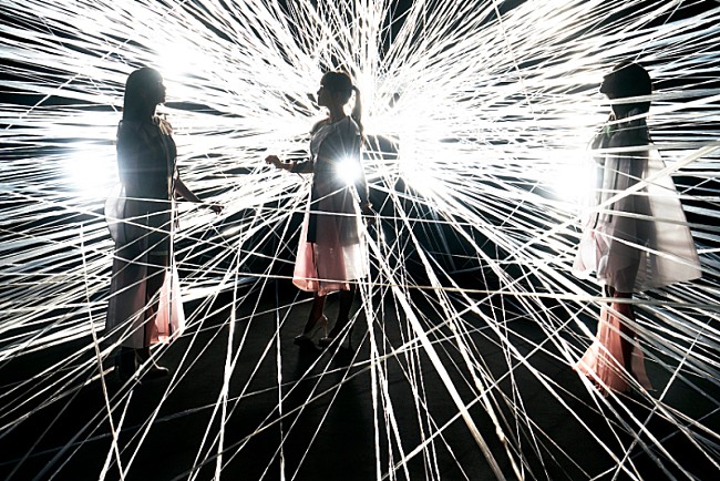 Perfume「Perfume、ニューアルバム『Future Pop』発売記念企画、スペシャルライブ生配信など続々発表」1枚目/4