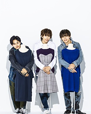 「超特急、メンバーカラーに合わせたワンピースを販売」