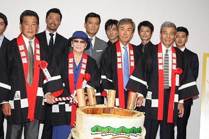 舘ひろし、裕次郎さんの愛車を“おねだり”　松屋銀座で「全国縦断　石原裕次郎の軌跡」展開幕 