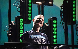 「デッドマウス、マッツ・ミケルセン主演のアクション・スリラーで映画のスコアに初挑戦」