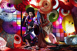 「レキシ扮するGOEMONが昔の恋人／花嫁のハートを盗む？ 名画のワンシーンを思わせるMV公開 」