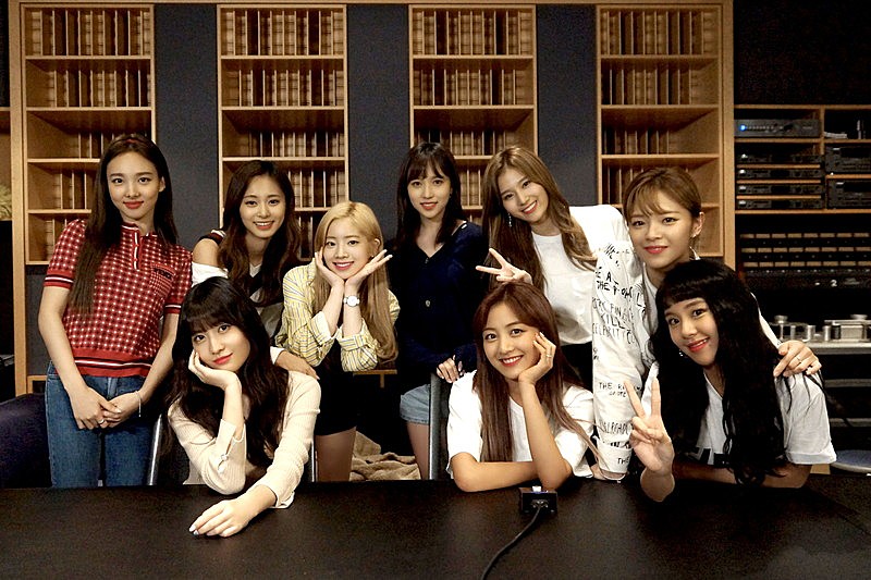 TWICE、初のドラマ主題歌はセツナUPテンポのナンバー「STAY BY MY SIDE」