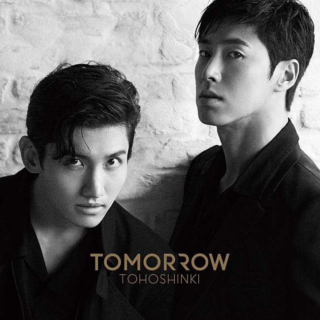 東方神起「【ビルボード】東方神起『TOMORROW』が総合アルバム首位　安室奈美恵は全12作がチャートイン」1枚目/1