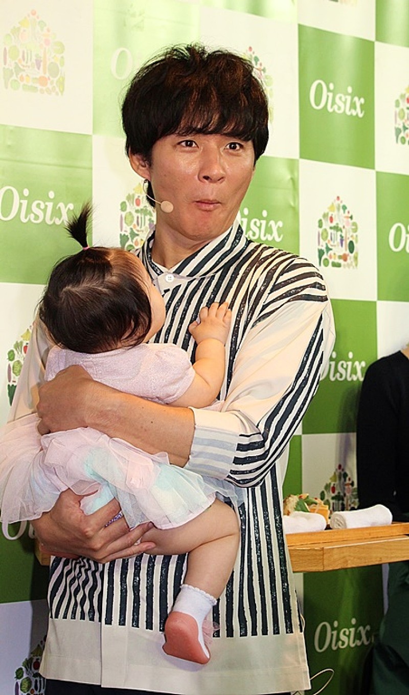 「渡部建、長男は「目が奥さん似」　 「クリックリですごくかわいい」」1枚目/1