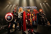 Mrs. GREEN APPLE「Mrs. GREEN APPLEがアベンジャーズに！ ハロウィーン・ライブイベントにマーベルを愛するアーティストが集結」1枚目/9