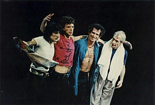 「ストーンズ、日本先行発売の『ヴードゥー・ラウンジ・アンカット』より「ミス・ユー」のフル・ライヴ映像が公開」