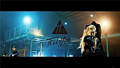 「TeddyLoid×ちゃんみな、コラボ曲MVでセクシー＆スリリングなパフォーマンス全開」1枚目/10
