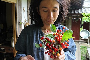 「高木正勝、初のプライベート・ピアノ曲集＆エッセイ集『こといづ』発売」