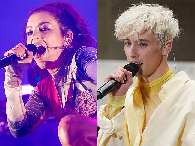 「トロイ・シヴァン＆チャーリーXCX、「1999」をTVで披露　J・ティンバーレイクの眉毛を絶賛」1枚目/1