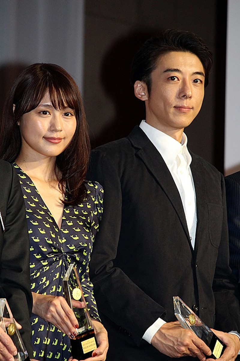 高橋一生「いろんな人の人生を生きるのは面白い」　 有村架純と「ベストドレッサ－賞」の芸能部門受賞