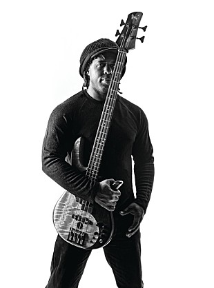 「ヴィクター・ウッテン、2019年3月の来日公演開催が決定」