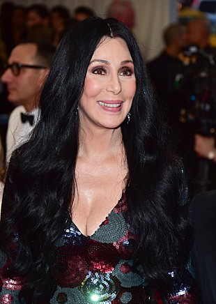 「シェール、2020年に自伝を出版することを発表　伝記映画も準備中」