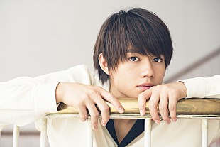 「佐野勇斗（M!LK）と温泉・レトロデート気分、2019年カレンダー発売＆メイキング映像も公開」