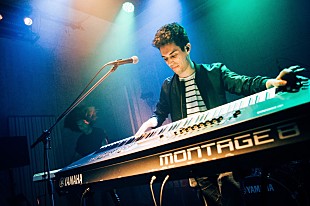 「次世代音楽シーンの最注目株アノマリー、チルもトリップも自由自在なパフォーマンス　3月に再来日」