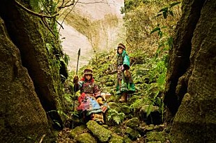 「チャラン・ポ・ランタン、新アルバム『ドロン・ド・ロンド』の詳細＆新アーティスト写真を解禁」