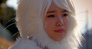 「飯豊まりえは“お嬢様猫”、北山宏光（Kis-My-Ft2）主演の映画『トラさん』個性派キャラを捉えた新カット一挙公開」