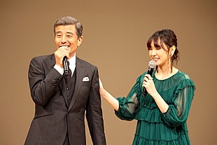 「舘ひろし「昔から芝居には自信がなかった」　ブル－リボン賞主演男優賞、“娘”新垣も祝福」