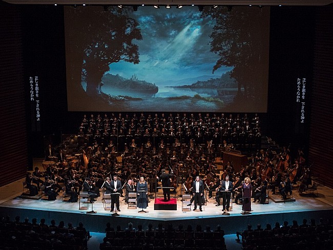 「東京春祭ワーグナー・シリーズ《ローエングリン》（2018年の舞台より）
写真提供：東京・春・音楽祭実行委員会／撮影：飯田耕治」2枚目/5