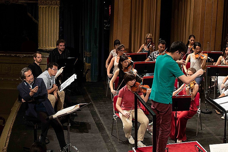 「リッカルド・ムーティ「イタリア・オペラ・アカデミー in 東京」
(c)Silvia Lelli」3枚目/5