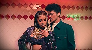 「ブルーノ・マーズ、カーディ・Bとのコラボ曲「プリーズ・ミー」MV公開」