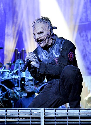 「スリップノット、最新ALのリリース日＆USツアー発表」