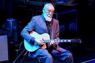 「エレガントの極みを体現するデイヴィッド・T.ウォーカーのギター・プレイ　シックなグルーヴ・サウンドに身を委ねる春の夜」