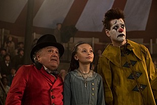 「ディズニー最新作『ダンボ』、世界中から集めた本物のサーカス団でスケール感を演出」