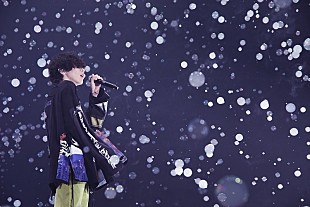 「米津玄師、自身初のアリーナツアーで17万人動員　国内ファイナル公演のレポートが到着」