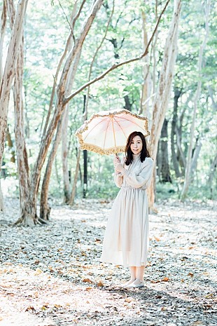 「コトリンゴ、今夏弾き語りソロツアー＆バンドツアー開催」