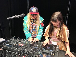 「東京女子流 新井ひとみ、KOO輩DJ“ひっと”として活動することを発表」