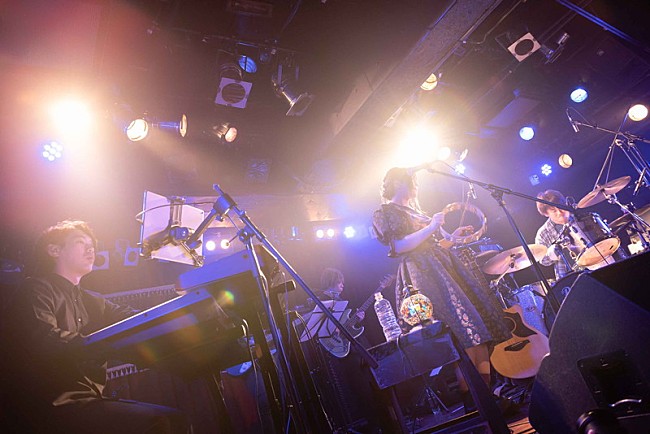 「ヒナタとアシュリー、集大成とステップアップと共に示したワンマン【-渋谷六重奏編-】」1枚目/8