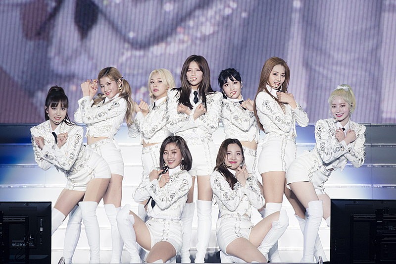 TWICE、夢の東京ドームで感涙「夢をかなえてくれてありがとう」 