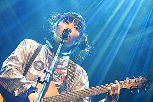 「＜ライブレポート＞眉村ちあき、なんでもアリな全曲披露ワンマン開催「夢はビルボード1位！」」