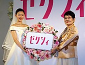 「“１２代目ゼクシィガ－ル”に女優・白石聖　大先輩・泉ピン子が“男の見極め方”指南」1枚目/1