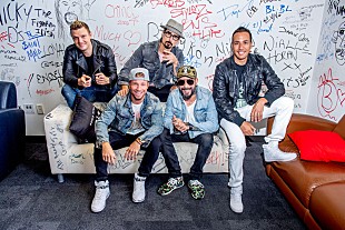 「バックストリート・ボーイズ、結成26周年を迎えファンにメッセージ」