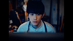 「go!go!vanillas「パラノーマルワンダーワールド」明日配信＆杉野遥亮ら出演のMVも」