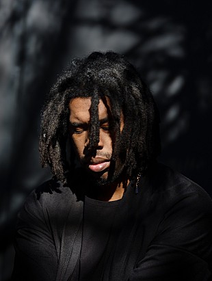 「フライング・ロータス、最新曲2曲解禁　リトル・ドラゴン/サンダーキャット/ブランドン・コールマン/オノシュンスケが参加」