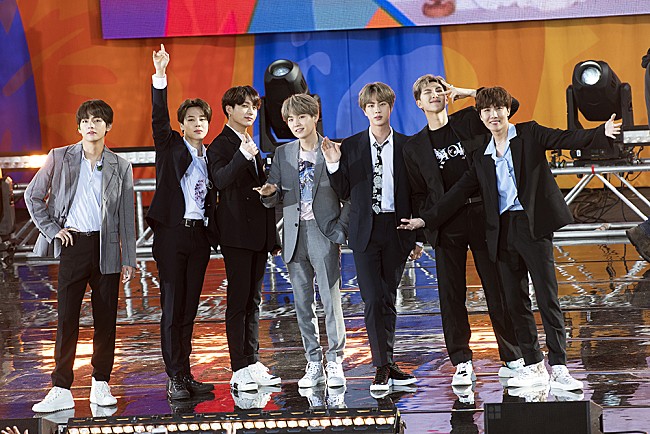 ＢＴＳ（防弾少年団）「BTS (防弾少年団)、米TV番組『GMA』で「Fire」と「Boy With Luv」のパフォーマンスを披露」1枚目/1