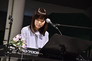 「川嶋あい、コラボアルバム発売記念で熊木杏里、Anlyとコラボレーションライブ初披露」