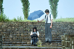 「平井 堅、ポップな楽曲が『町田くんの世界』に呼応する「いてもたっても」映画版MV公開」