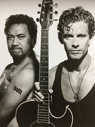 「コンテンポラリーなハワイアン・ミュージックでファンを魅了するデュオ、HAPAの来日公演が8月に決定」