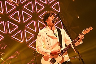 「“一度諦めた場所へ、もう一度”　flumpool復帰後初ツアーで「ただいま！」」