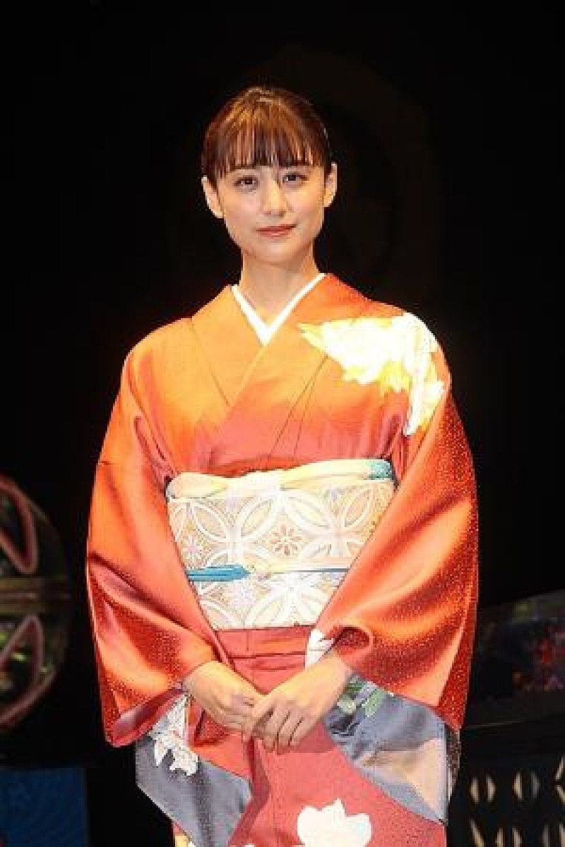「山本美月、“同郷”蒼井優の結婚を祝福　「幸せな家庭を築いてください」」1枚目/1
