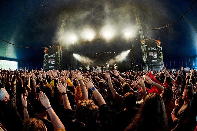 「撮影：酒井ダイスケ」5枚目/9