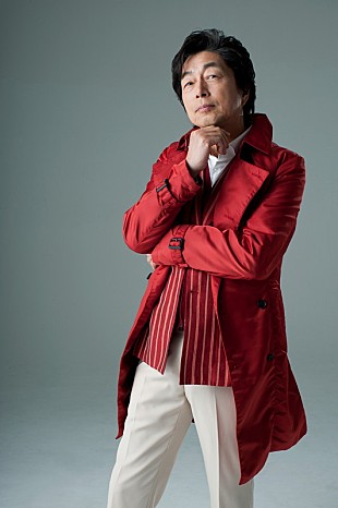 「中村雅俊、シングルベストに初映像商品化17曲を含むライブ映像を収録」