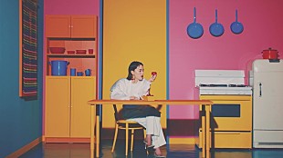 「安田レイ、音ジェニックな「over and over」MV公開」