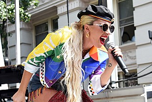 「レディー・ガガ、プライド・イベントでLGBTQに向けた熱いスピーチ「皆さんのためにならいつ身代わりになってもいい」」