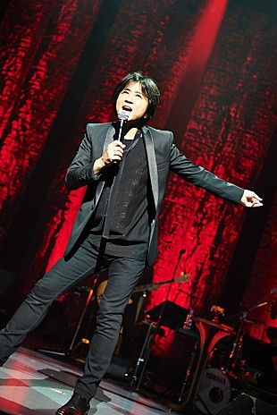 「藤井フミヤの全国ツアー【十音楽団】開幕、新曲や「TRUE LOVE」など歌い綴る」